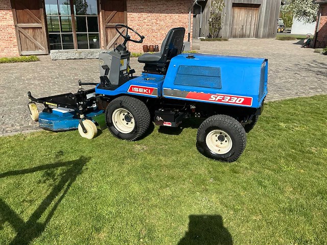 Iseki sf330 grasmaaier 4x4 + cabine (gedemonteerd) - afbeelding 14 van  58
