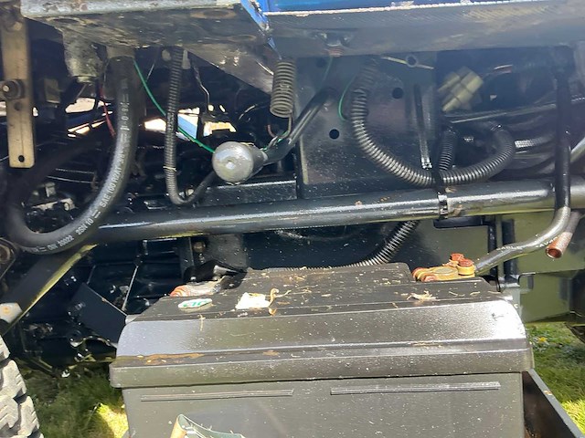 Iseki sf330 grasmaaier 4x4 + cabine (gedemonteerd) - afbeelding 19 van  58