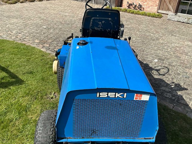 Iseki sf330 grasmaaier 4x4 + cabine (gedemonteerd) - afbeelding 31 van  58