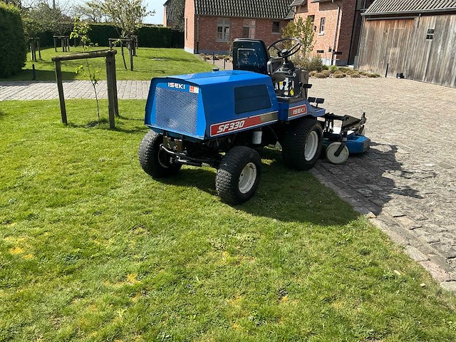 Iseki sf330 grasmaaier 4x4 + cabine (gedemonteerd) - afbeelding 8 van  61