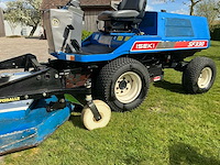 Iseki sf330 grasmaaier 4x4 + cabine (gedemonteerd) - afbeelding 18 van  61