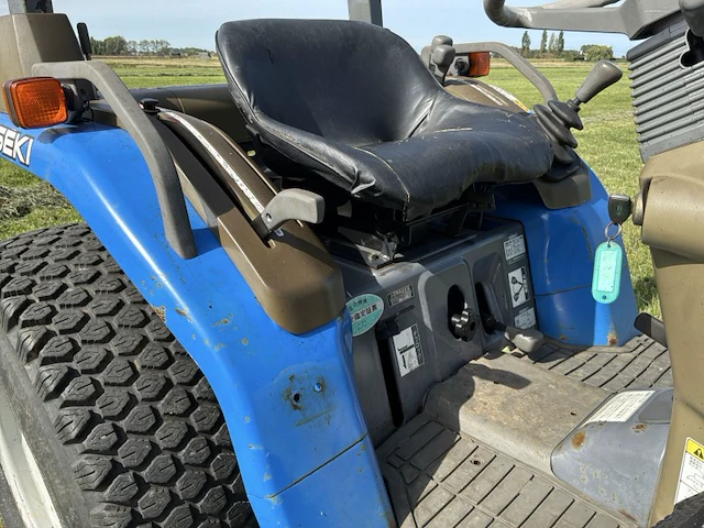 Iseki sial tf173f vierwielaangedreven minitractor - afbeelding 8 van  21