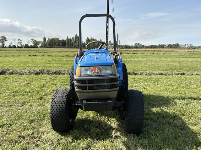 Iseki sial tf173f vierwielaangedreven minitractor - afbeelding 12 van  21