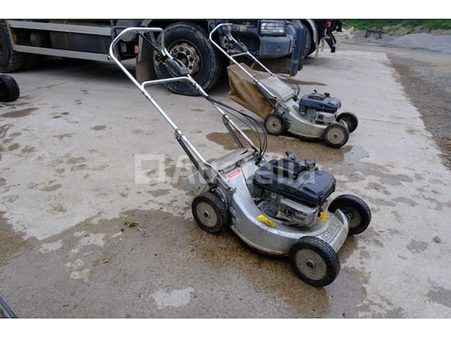 Iseki sw621 benzine grasmaaier - afbeelding 6 van  12