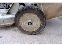 Iseki sw621 benzine grasmaaier - afbeelding 11 van  11