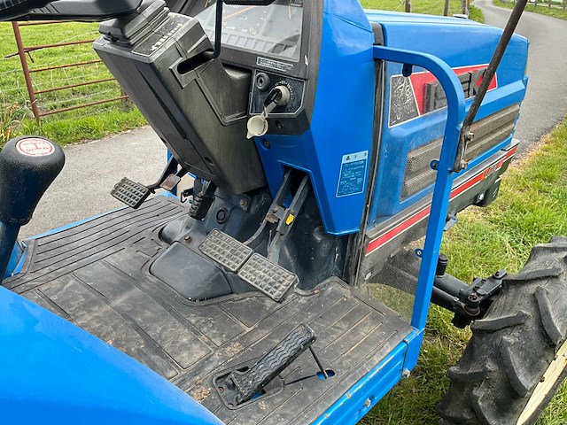 Iseki ta247 minitractor - afbeelding 13 van  23