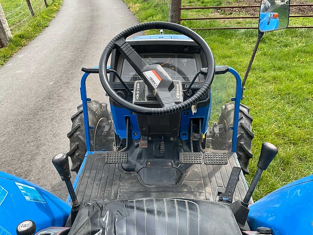 Iseki ta247 minitractor - afbeelding 12 van  21
