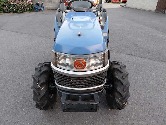 Iseki th18 vierwielaangedreven minitractor - afbeelding 5 van  12