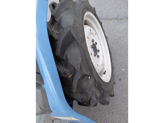 Iseki th18 vierwielaangedreven minitractor - afbeelding 3 van  12