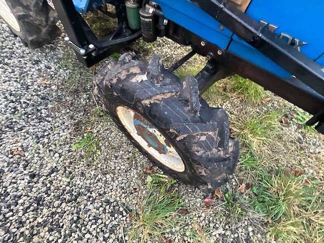 Iseki tl1900 minitractor - afbeelding 2 van  25