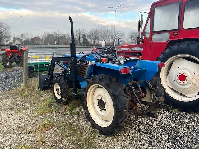 Iseki tl1900 minitractor - afbeelding 12 van  25