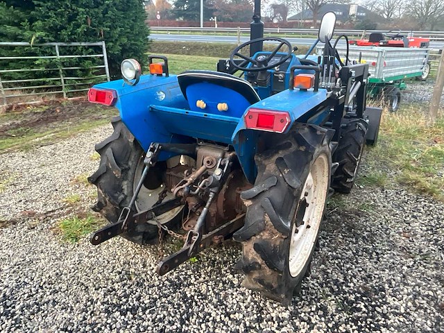 Iseki tl1900 minitractor - afbeelding 20 van  25