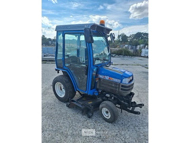 Iseki tractor + maaibalk - afbeelding 1 van  12