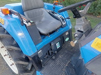 Iseki tu 185 minitractor + grondbak - afbeelding 5 van  22