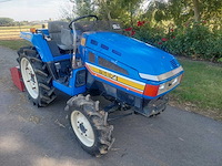 Iseki tu 185 minitractor + grondbak - afbeelding 16 van  22