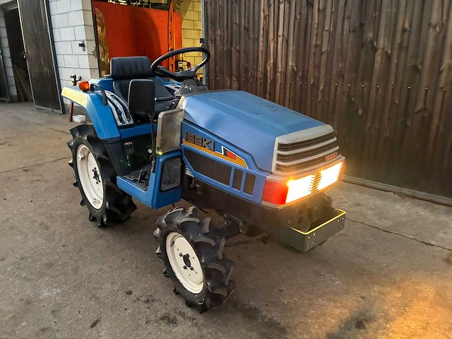 Iseki tu157 4wd 725 uur - afbeelding 5 van  7