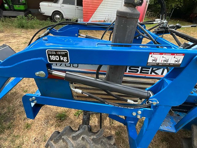 Iseki tu1700 met katana frontlader - afbeelding 7 van  18