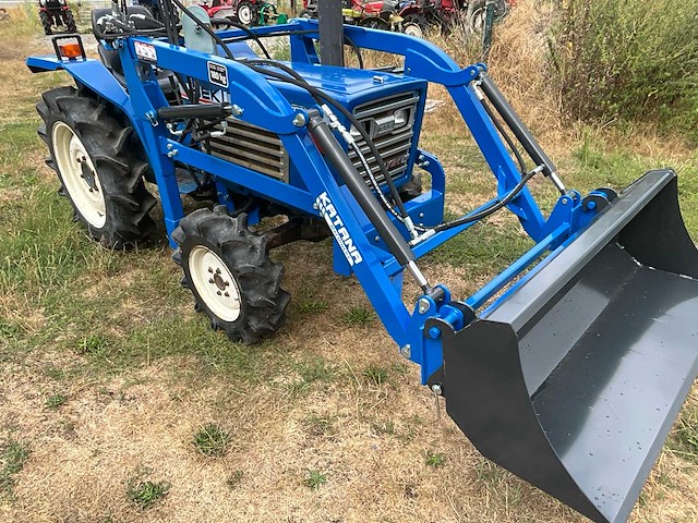 Iseki tu1700 met katana frontlader - afbeelding 14 van  18
