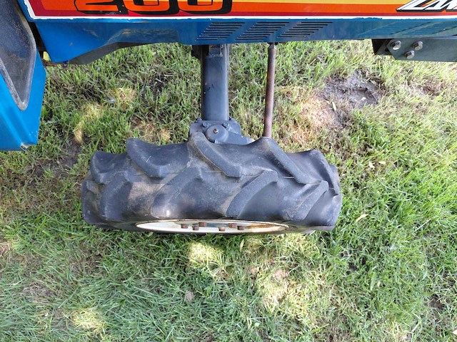 Iseki tu200 landhope minitractor - afbeelding 12 van  13