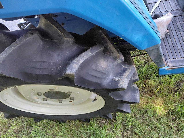 Iseki tu200 landhope minitractor - afbeelding 13 van  13