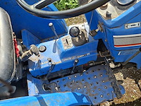 Iseki tu2100 vintage tractor - afbeelding 3 van  5
