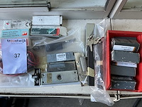 Iseo partij diverse cilinder sloten - afbeelding 1 van  1