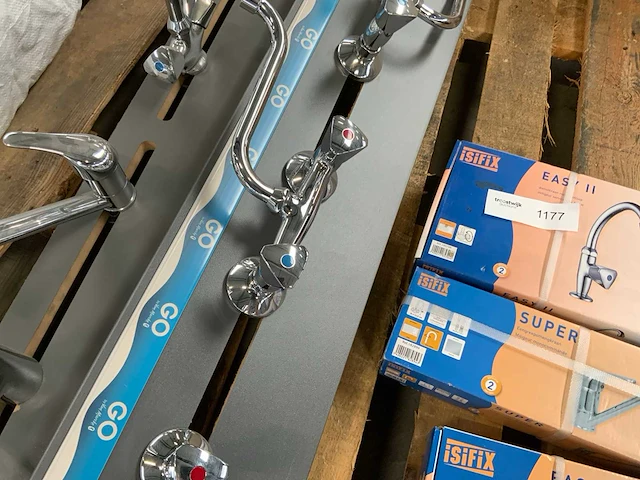 Isifix partij mengkranen - afbeelding 5 van  9