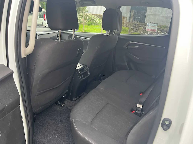 Isuzu - 2025 - d-max - pickup - personenauto - afbeelding 13 van  43