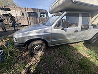 Isuzu 2500 diesel met tischer camper opbouw - afbeelding 10 van  14