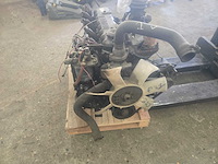 Isuzu c240 dieselmotor - afbeelding 8 van  11