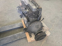 Isuzu c240 dieselmotor - afbeelding 11 van  11