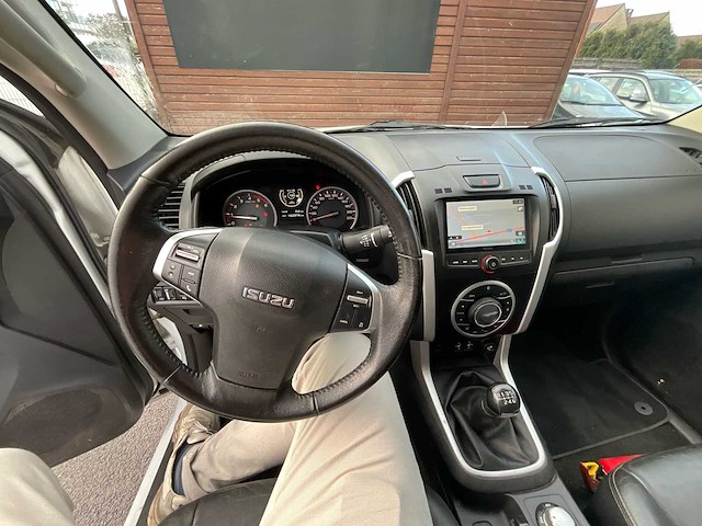 Isuzu d-max bedrijfswagen - afbeelding 3 van  31