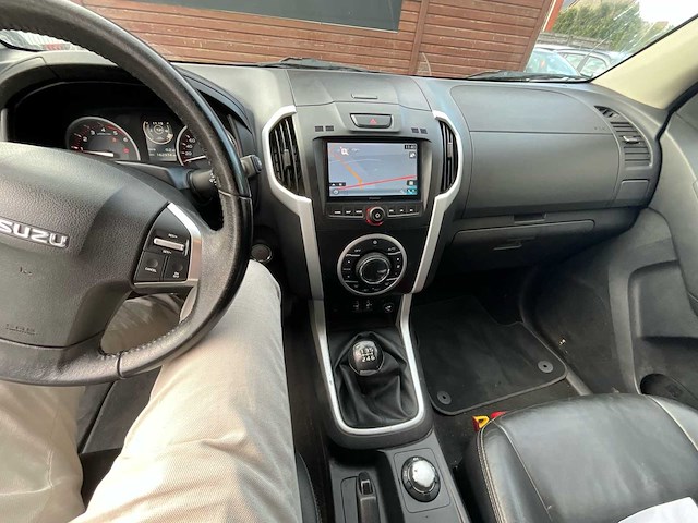 Isuzu d-max bedrijfswagen - afbeelding 9 van  31