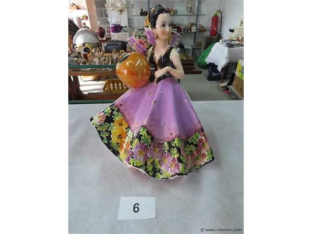 Italiaans beeld h 33cm - afbeelding 1 van  3