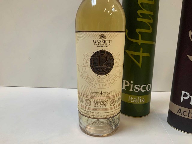 Italiaanse sterke drank (4x) - afbeelding 4 van  5