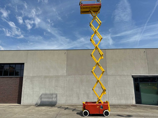 Iteco - 2007 - it12151 - schaarlift - afbeelding 35 van  50