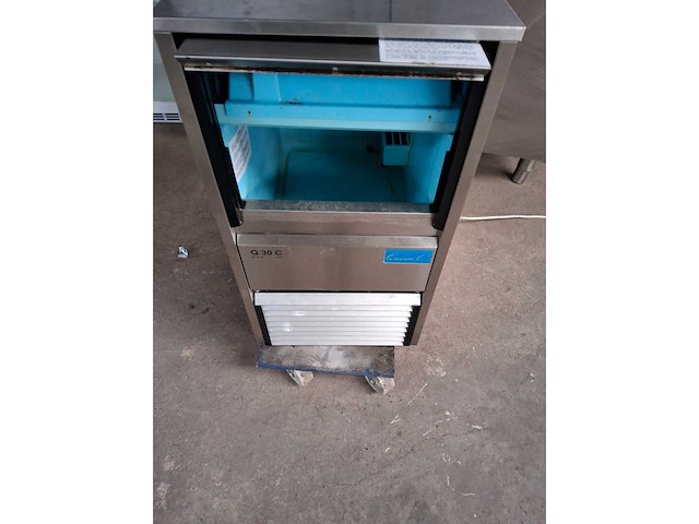 Itv - ijsmachine - afbeelding 2 van  3