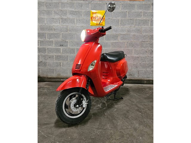 Iva lux (vespa model) - afbeelding 1 van  7