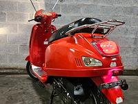 Iva lux (vespa model) - afbeelding 5 van  7