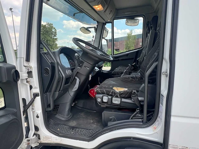Iveco - 120 e - koel vrachtwagen - afbeelding 31 van  46