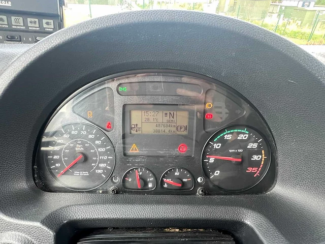 Iveco - 120 e - koel vrachtwagen - afbeelding 32 van  46