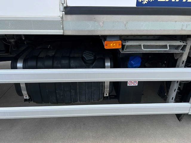 Iveco - 120 e - koel vrachtwagen - afbeelding 24 van  46
