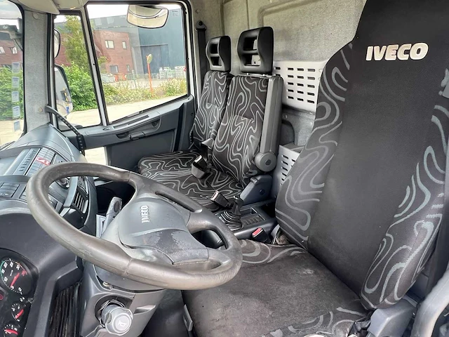 Iveco - 120 e - koel vrachtwagen - afbeelding 28 van  46