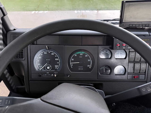 Iveco - 2000 - 80e 15/75 - vrachtwagen - afbeelding 24 van  36