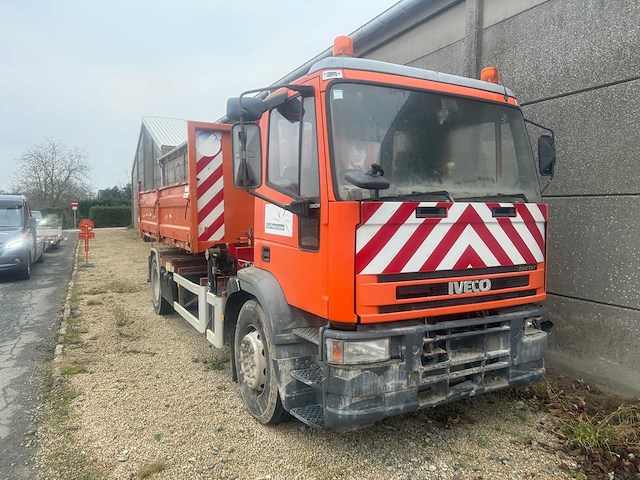 Iveco - 2002 - eurocargo - vrachtwagen - afbeelding 9 van  9