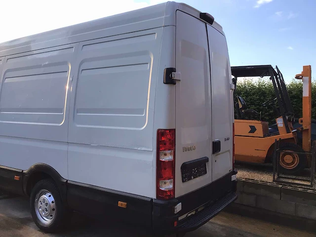Iveco - 2013 - dagelijks - 35c17 - pickup truck - afbeelding 5 van  10