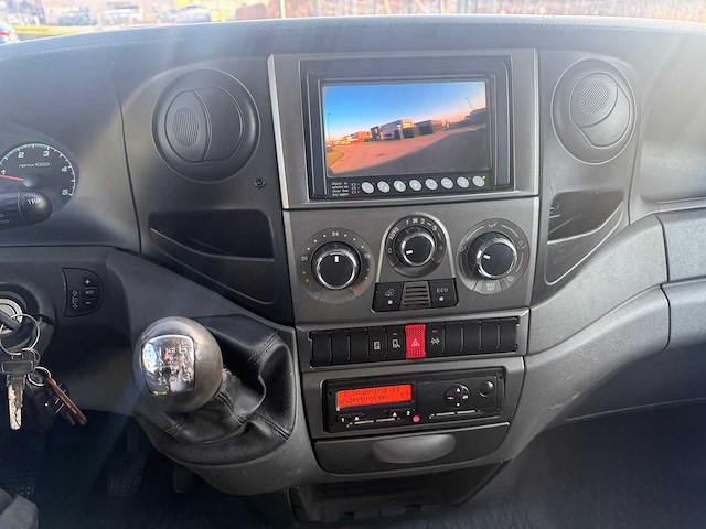 Iveco - 2013 - daily vuilniskar - is35si2aa - personenauto - afbeelding 24 van  31
