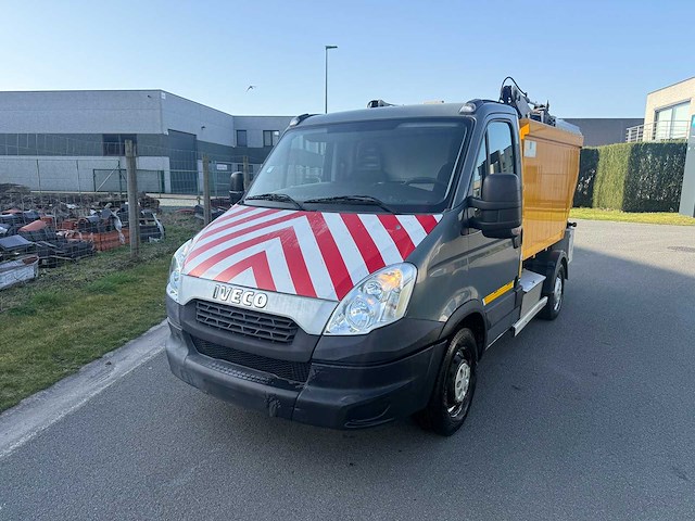 Iveco - 2013 - daily vuilniskar - is35si2aa - personenauto - afbeelding 26 van  31