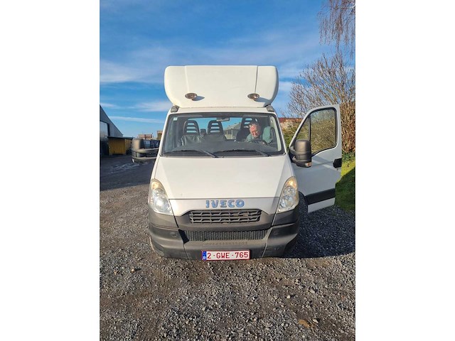 Iveco - 2015 - dagelijks 40c17 - afbeelding 1 van  13