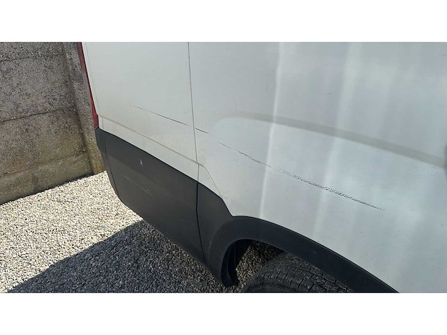 Iveco - 2015 - daily - is35sc2aa - personenauto - afbeelding 1 van  1